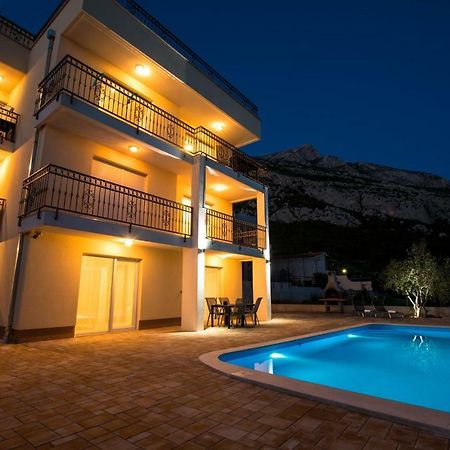 Apartments Matanovi Dvori Makarska Luaran gambar