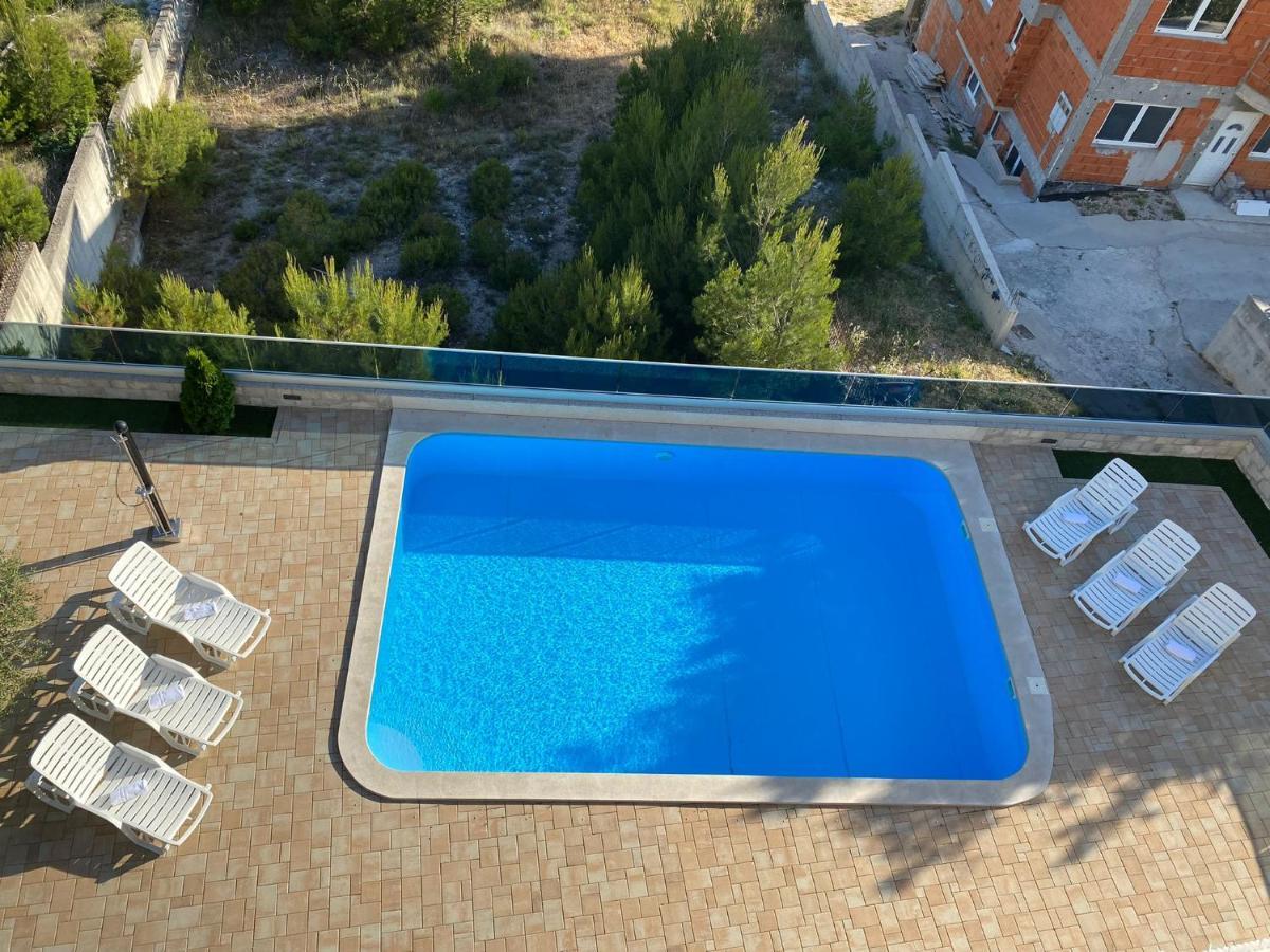 Apartments Matanovi Dvori Makarska Luaran gambar