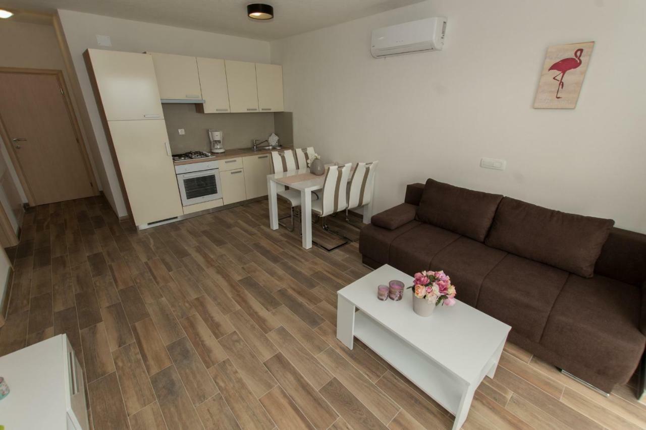 Apartments Matanovi Dvori Makarska Luaran gambar