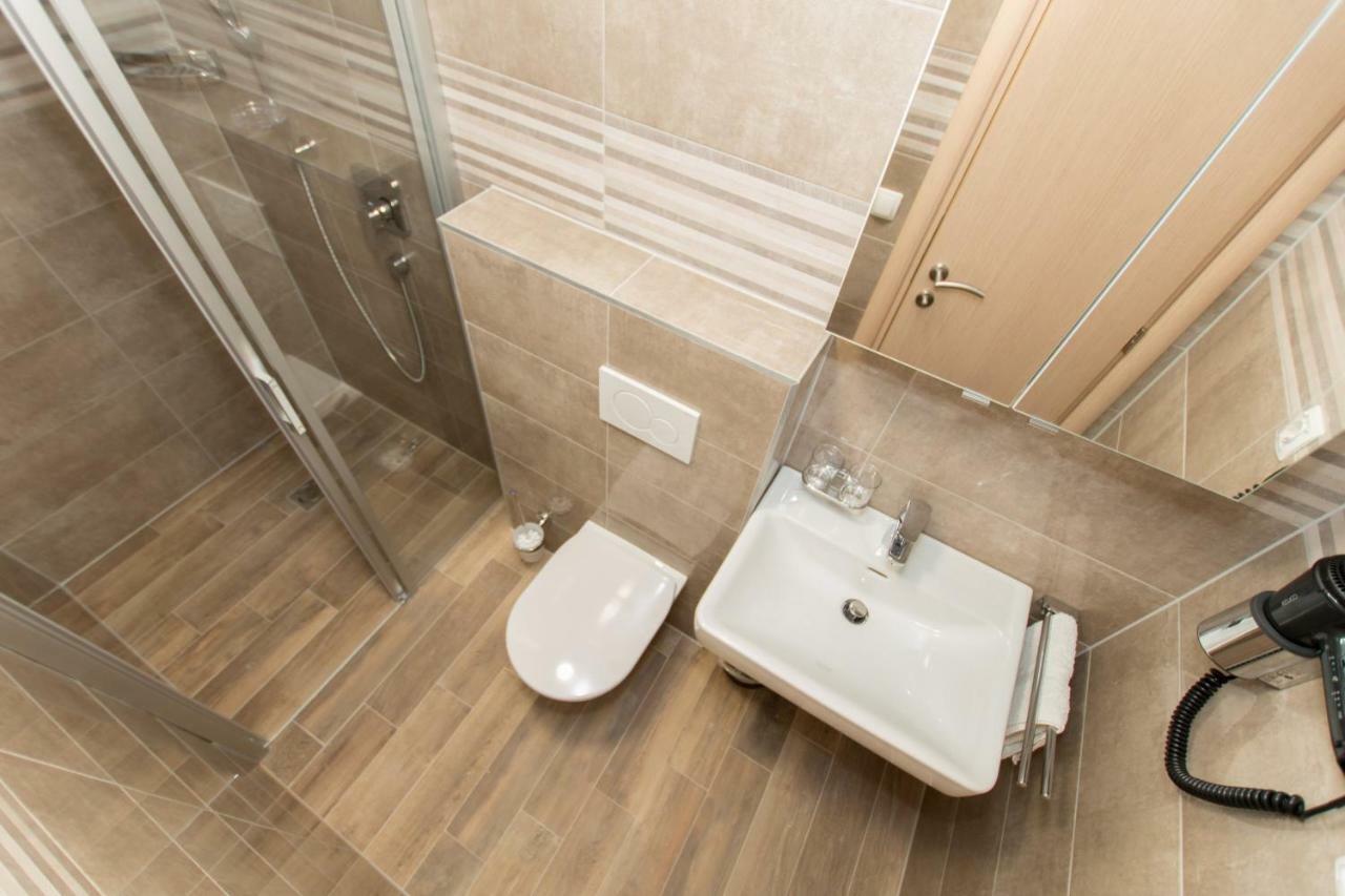Apartments Matanovi Dvori Makarska Luaran gambar