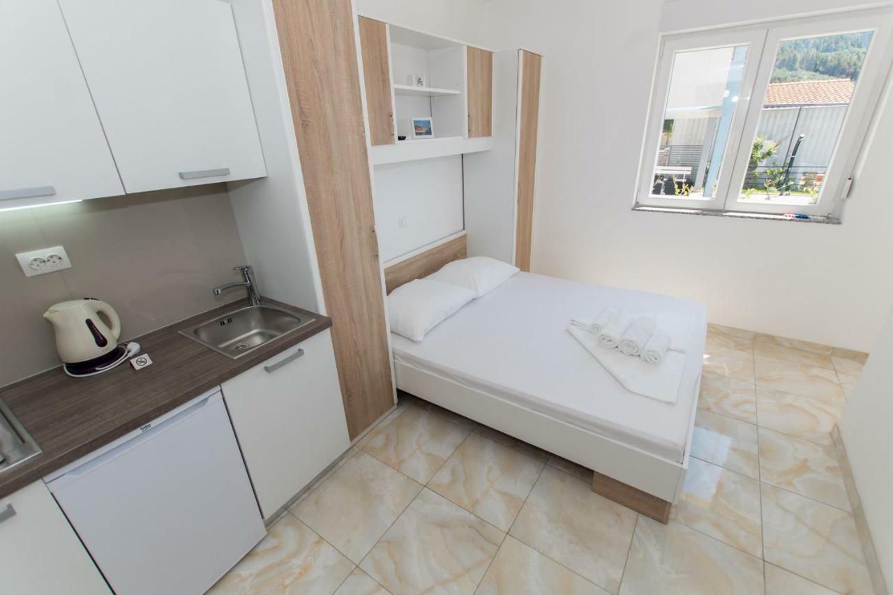 Apartments Matanovi Dvori Makarska Luaran gambar